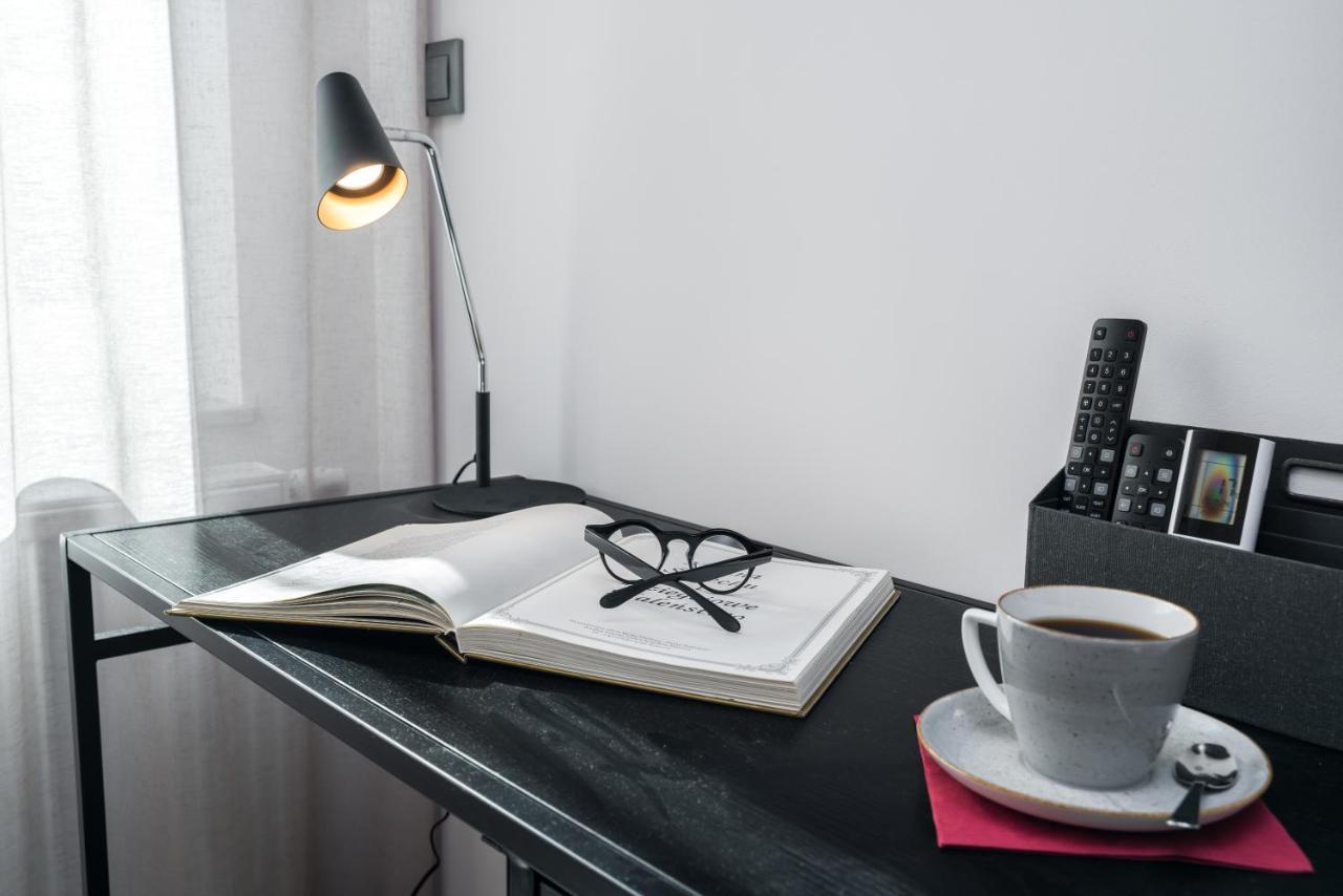 Central Apartments Garbary By Noclegi Renters Poznań Extérieur photo