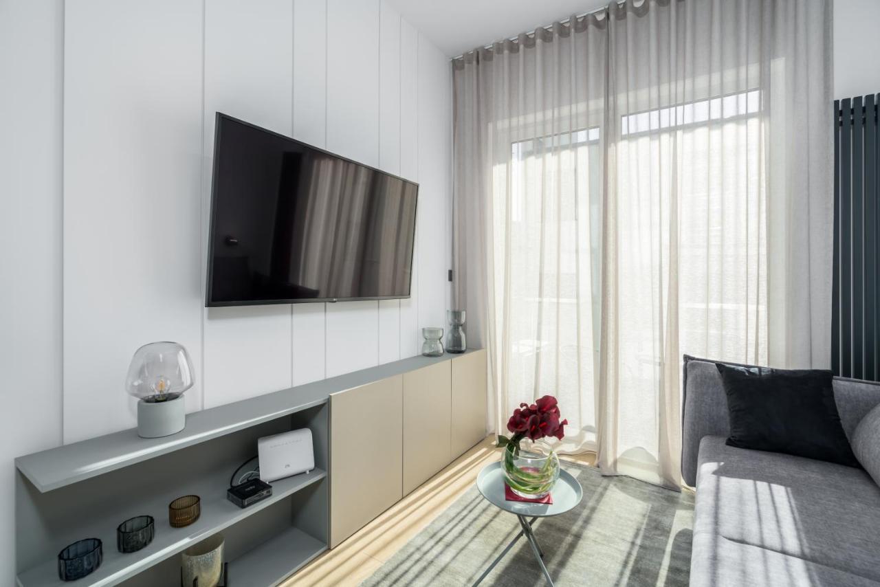 Central Apartments Garbary By Noclegi Renters Poznań Extérieur photo