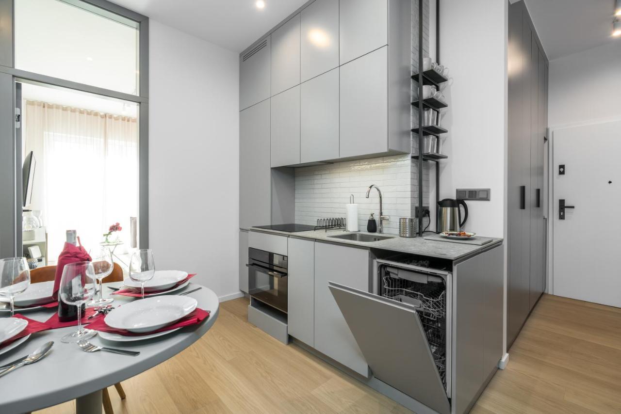 Central Apartments Garbary By Noclegi Renters Poznań Extérieur photo