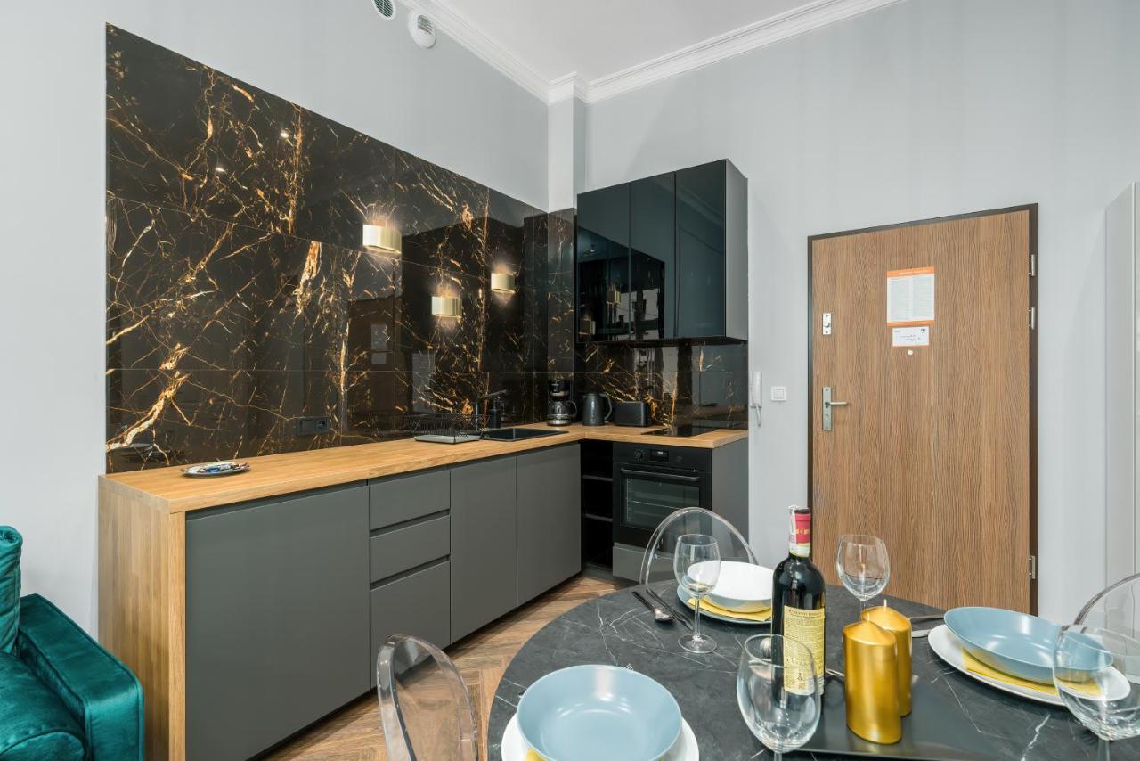 Central Apartments Garbary By Noclegi Renters Poznań Extérieur photo
