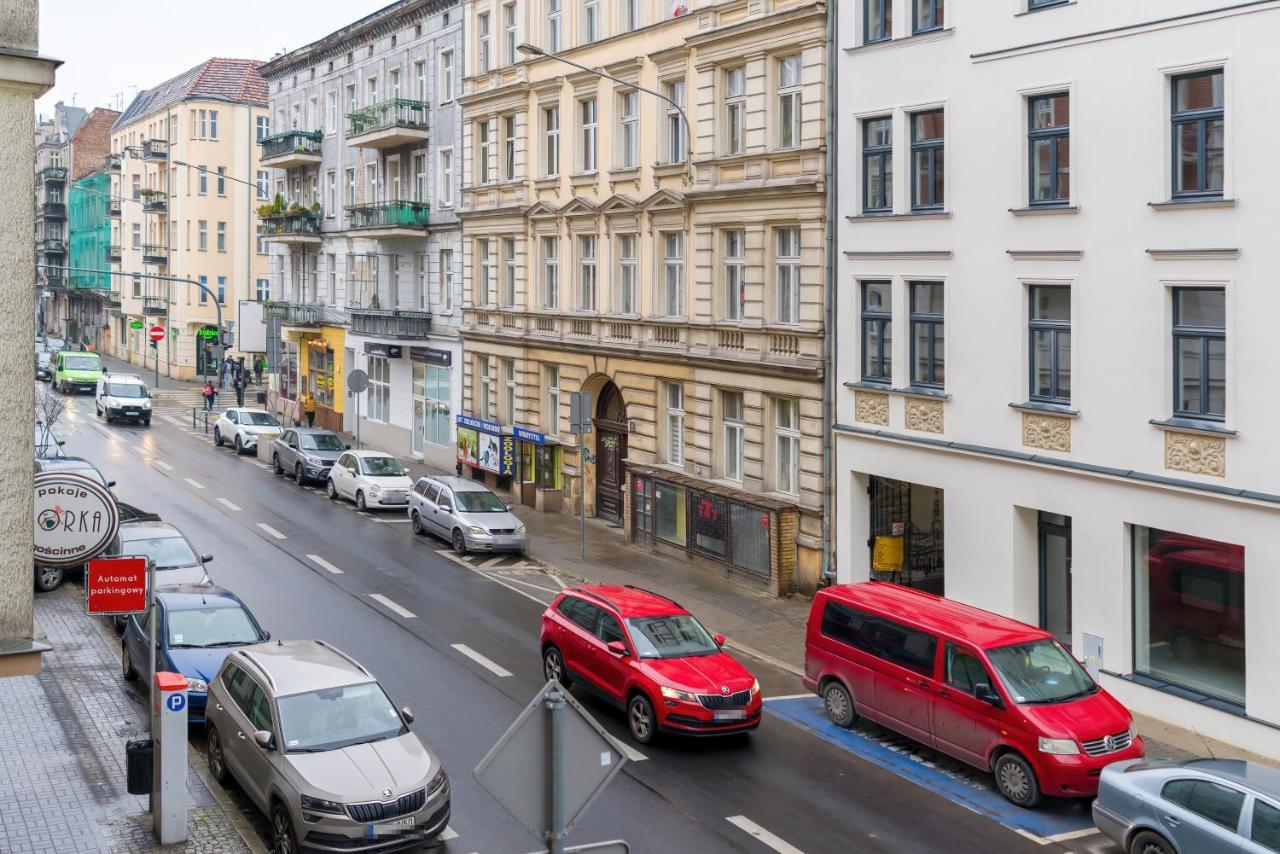Central Apartments Garbary By Noclegi Renters Poznań Extérieur photo
