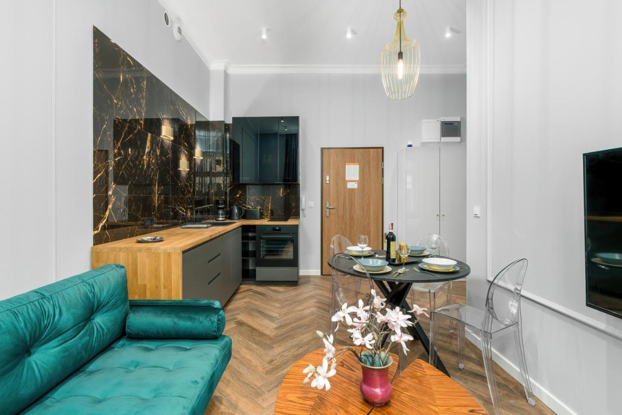 Central Apartments Garbary By Noclegi Renters Poznań Extérieur photo