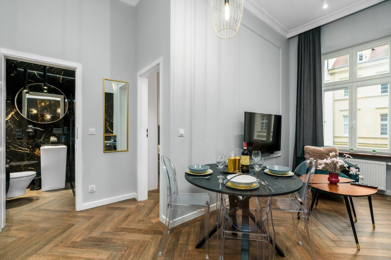Central Apartments Garbary By Noclegi Renters Poznań Extérieur photo